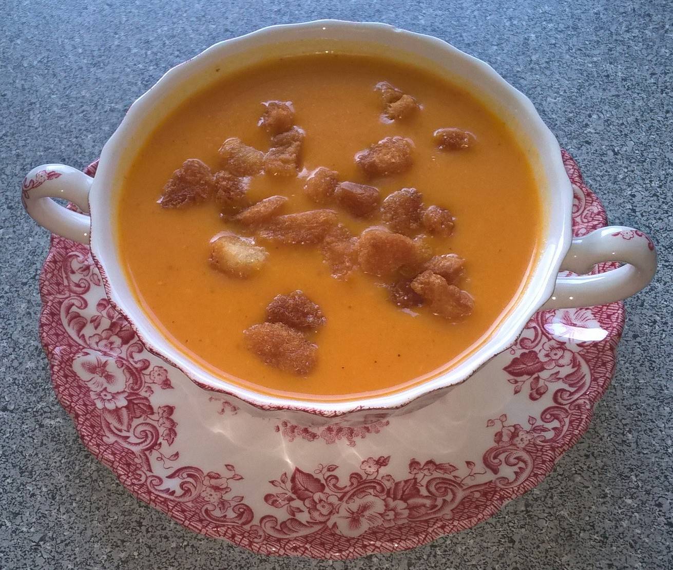 Pikante Kürbiscremesuppe