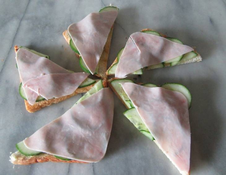 Schinken-Gurken-Toasts Schinken-Gurken-Toasts