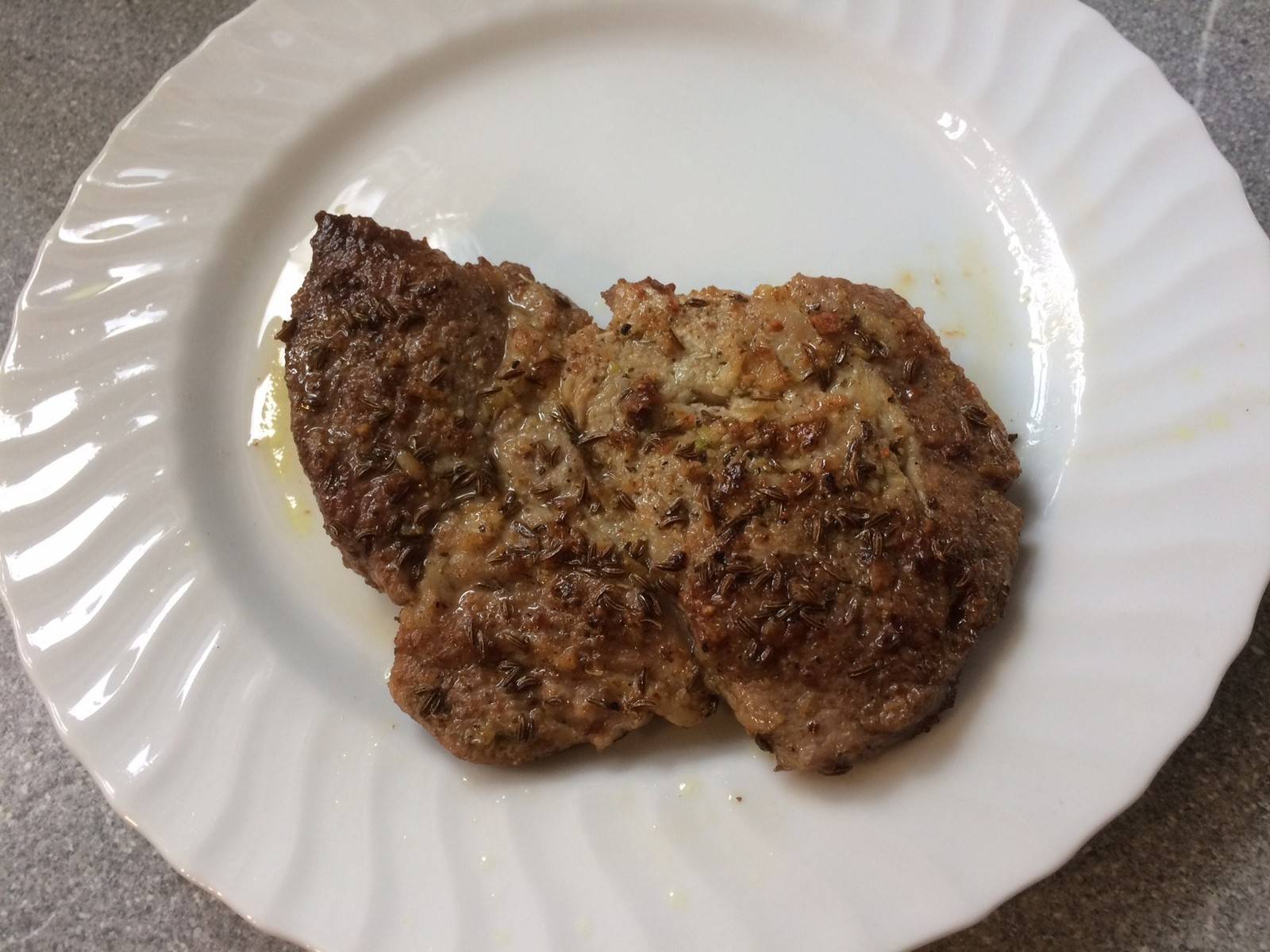 Kümmel-Knoblauch-Koteletts Rezept - ichkoche.de Kümmel-Knoblauch-Koteletts Rezept - ichkoche.de