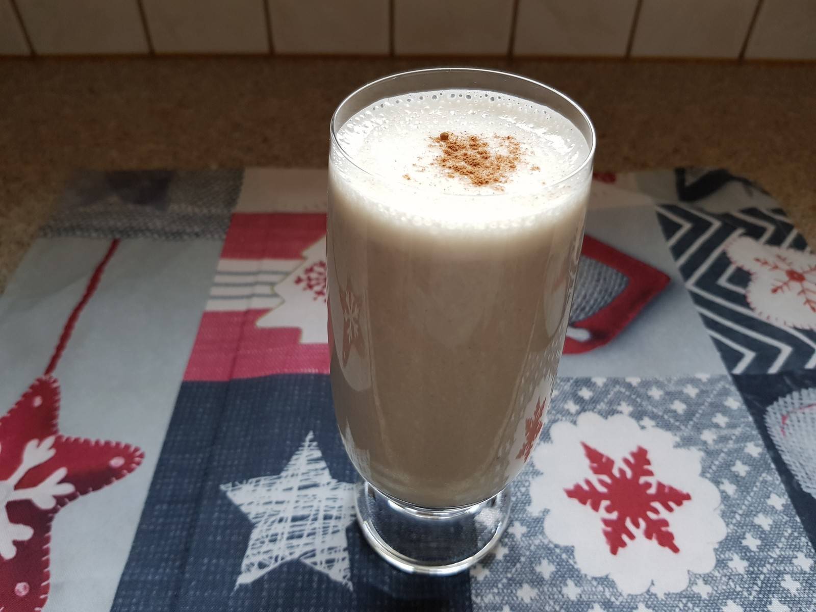 Bananen-Nuss-Mix - Alkoholfrei Rezept - ichkoche.de Bananen-Nuss-Mix - Alkoholfrei Rezept - ichkoche.de