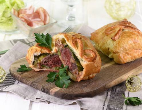 Beef Wellington mit Maroni und Kohl