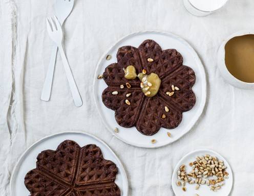 Schokowaffeln mit Salzkaramell-Sauce