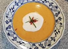 Süßkartoffel-Kürbiscremesuppe Süßkartoffel-Kürbiscremesuppe