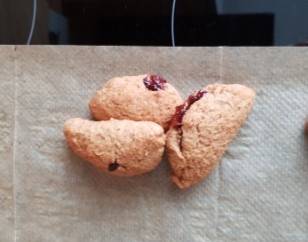Gefüllte Keks-Marmelade-Taschen ohne Butter