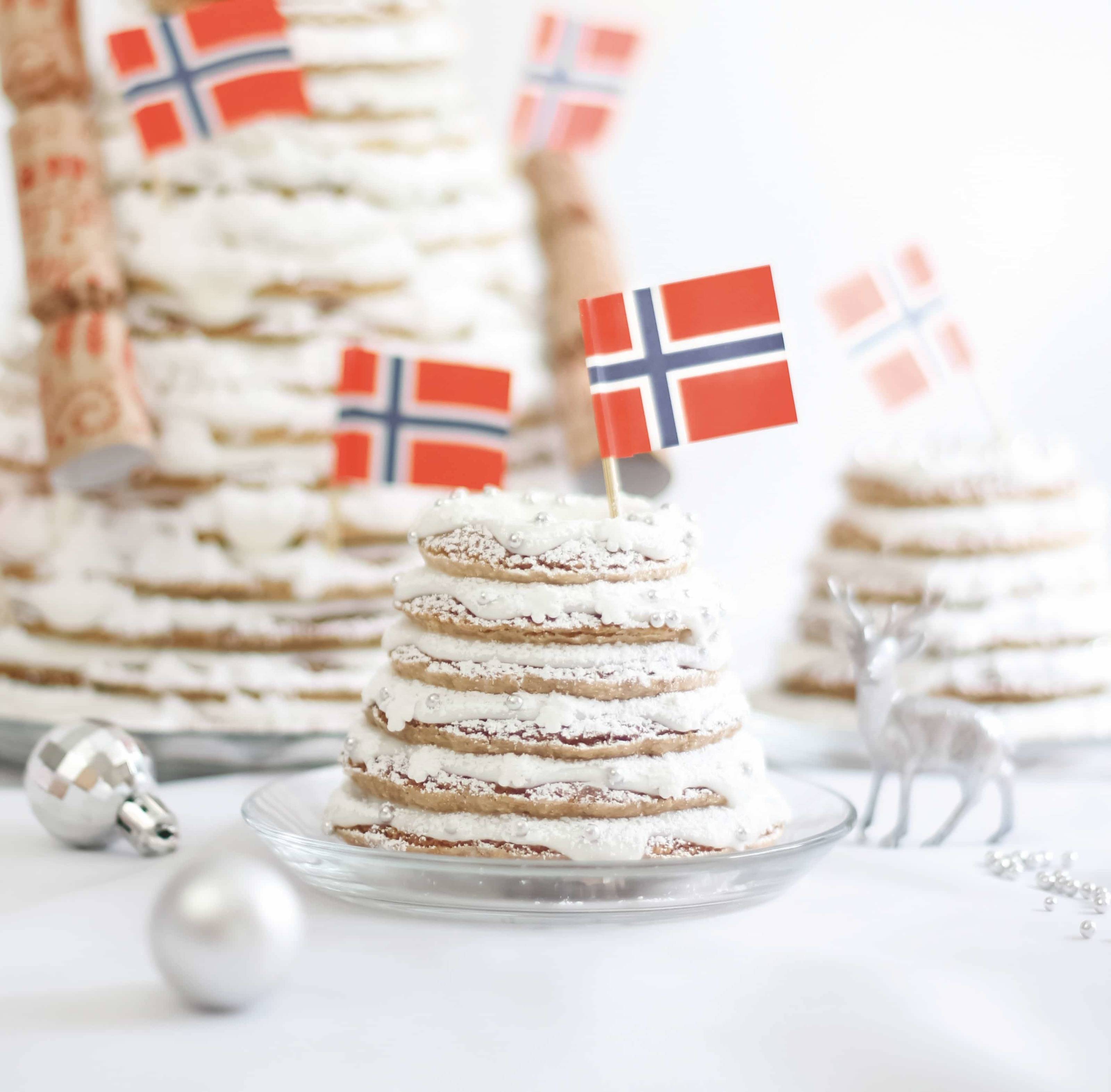 Kransekake (Kranzkuchen)