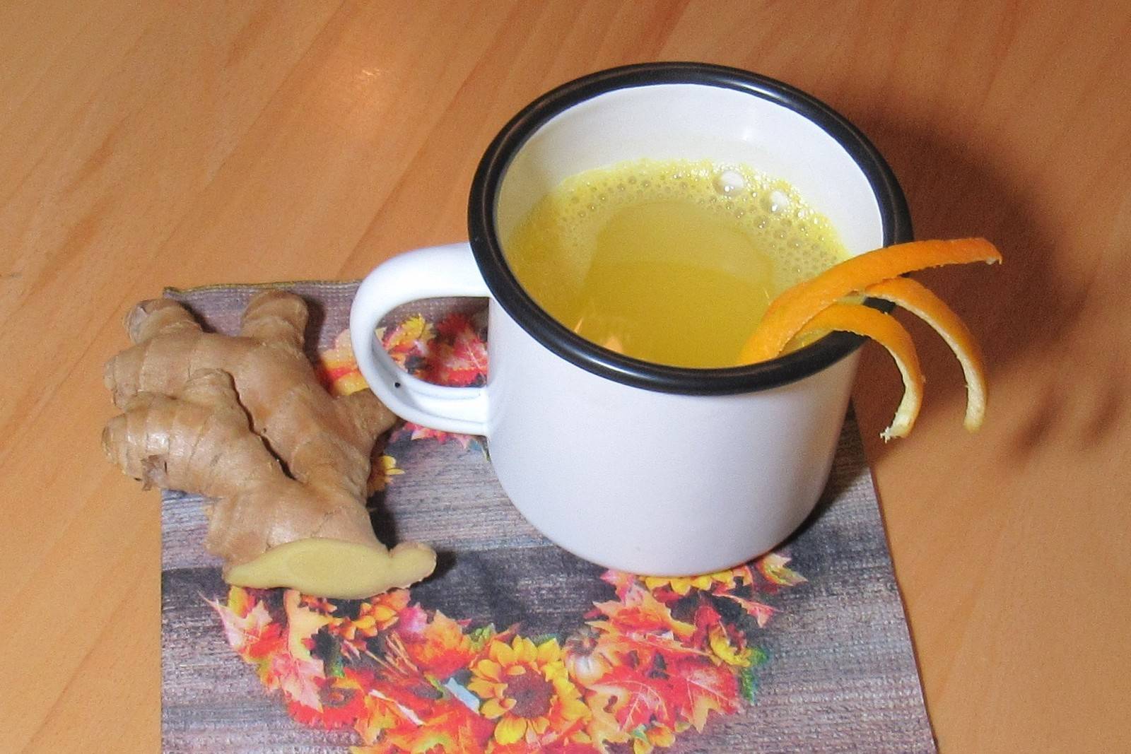 Ingwer-Punsch Rezept - ichkoche.de Ingwer-Punsch Rezept - ichkoche.de