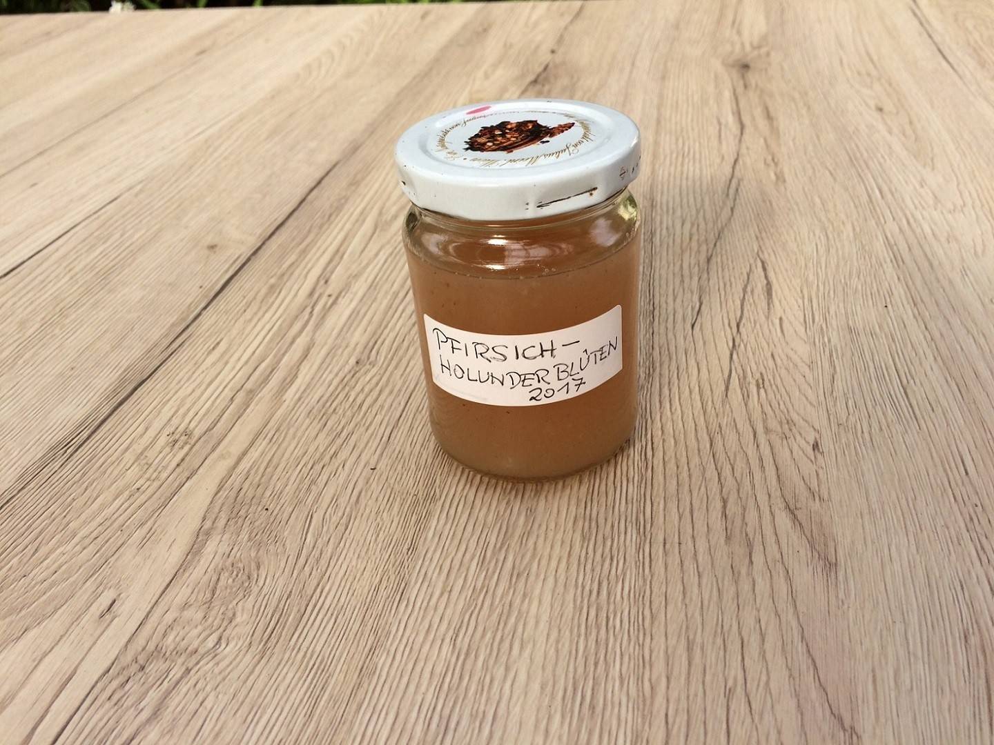 Pfirsichmarmelade mit Holunderblüten Rezept - ichkoche.at