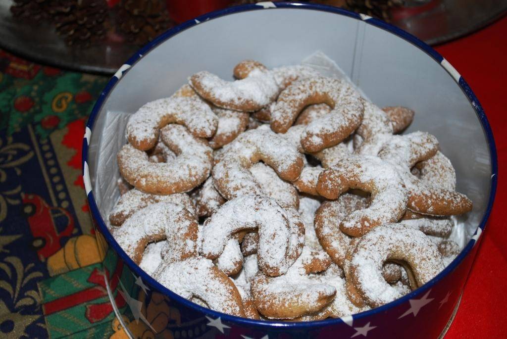 Schokoladen- oder Vanillekipferln Rezept - ichkoche.de Schokoladen- oder Vanillekipferln Rezept - ichkoche.de