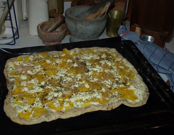 Flammkuchen mit Kürbis