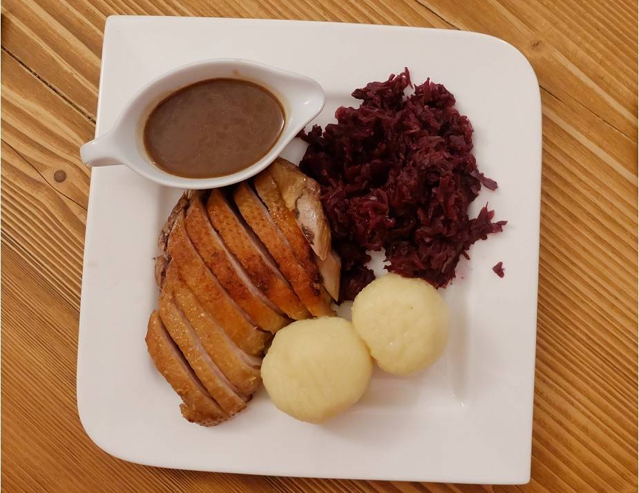 Entenbrust à L'orange mit Apfel-Rotkraut Rezept - ichkoche.de Entenbrust à L'orange mit Apfel-Rotkraut Rezept - ichkoche.de