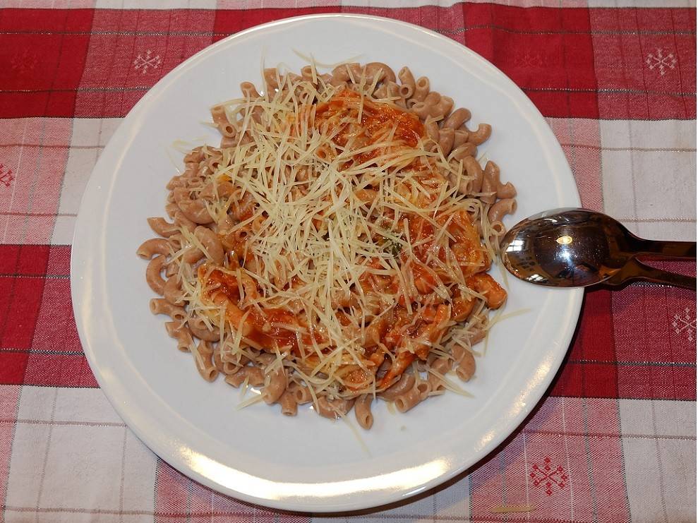 Pasta mit tomatigem Linsengemüse Rezept - ichkoche.ch