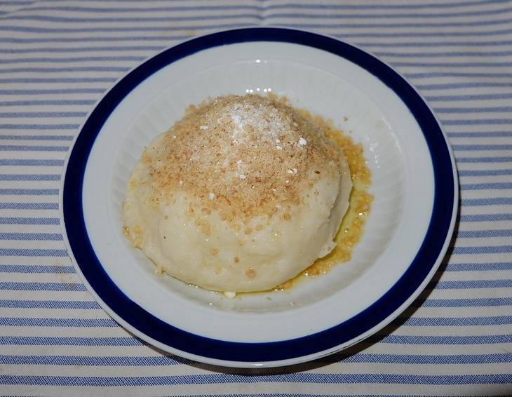 Germknödel mit brauner Butter