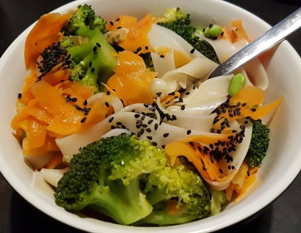 Farbenfroher Reste-Wok Farbenfroher Reste-Wok