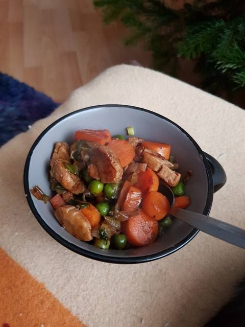 Lungenbraten mit Karotten und Frühlingszwiebel