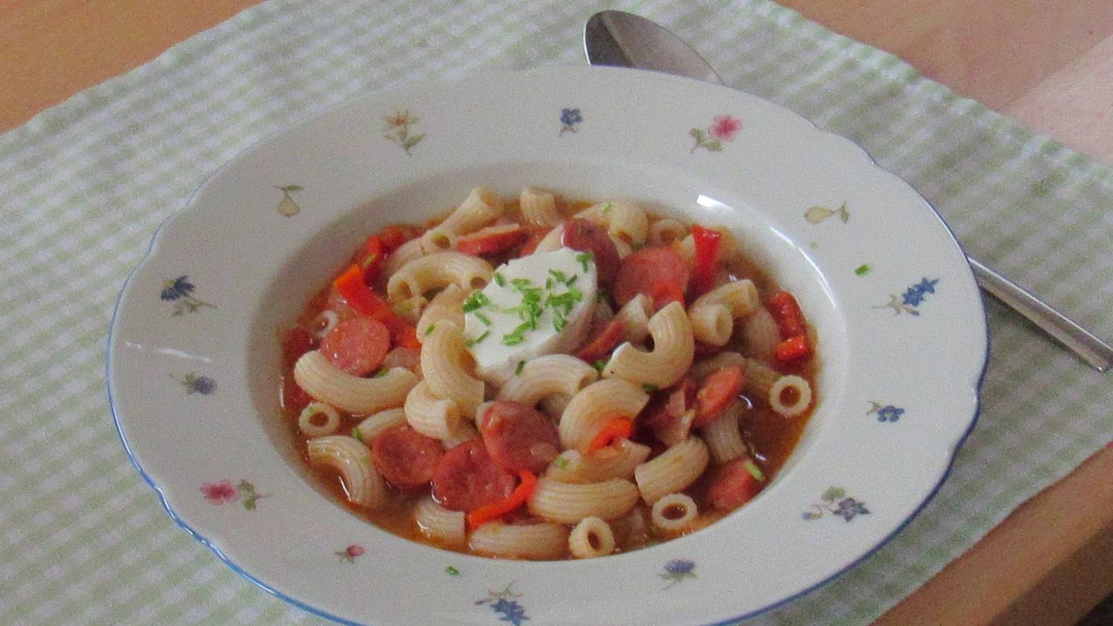 Pikanter Nudeleintopf Rezept - ichkoche.de Pikanter Nudeleintopf Rezept - ichkoche.de