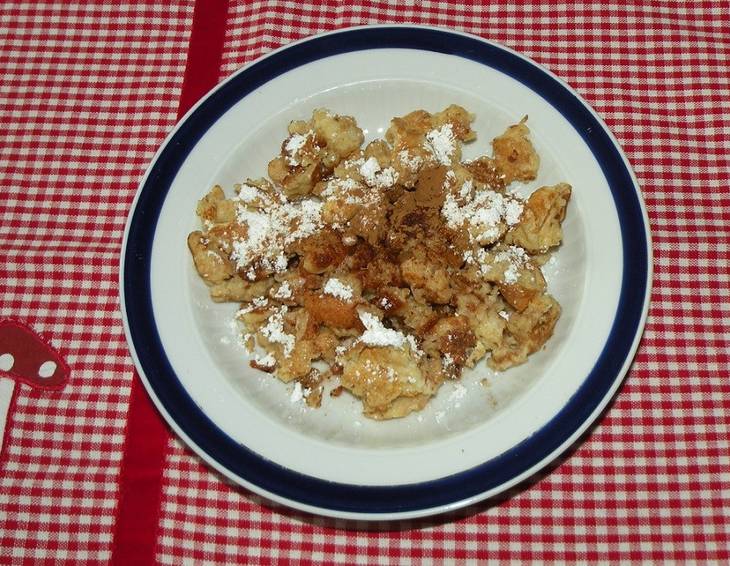 Kaiserschmarren mit Rumrosinen