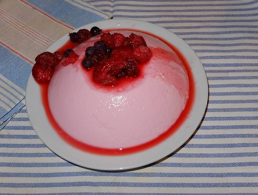 Waldbeerpudding