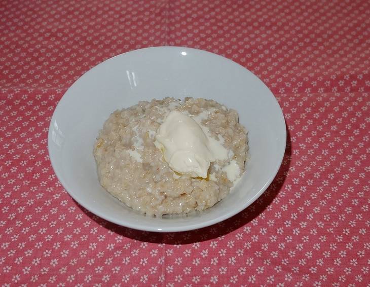 Porridge mit Clotted Creme