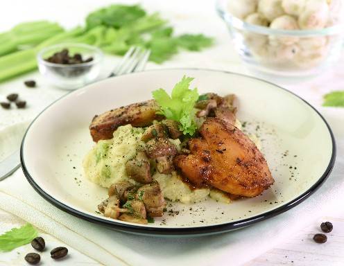Espresso-Hühnermedaillons mit Sellerie-Polenta Rezept