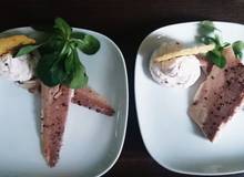 Geräucherte Forelle an Preiselbeerschaum Geräucherte Forelle an Preiselbeerschaum