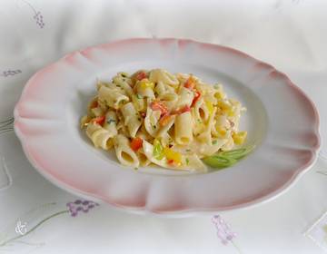 Penne mit Gemüse und Crème fraîche Penne mit Gemüse und Crème fraîche