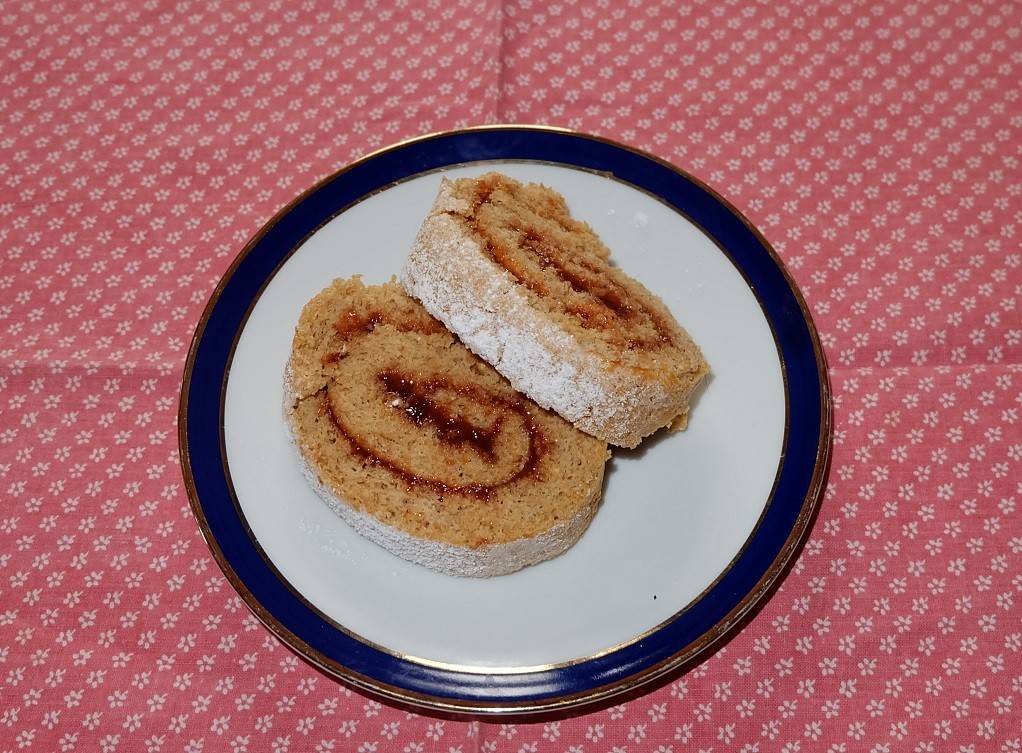 Honigbiskuitroulade