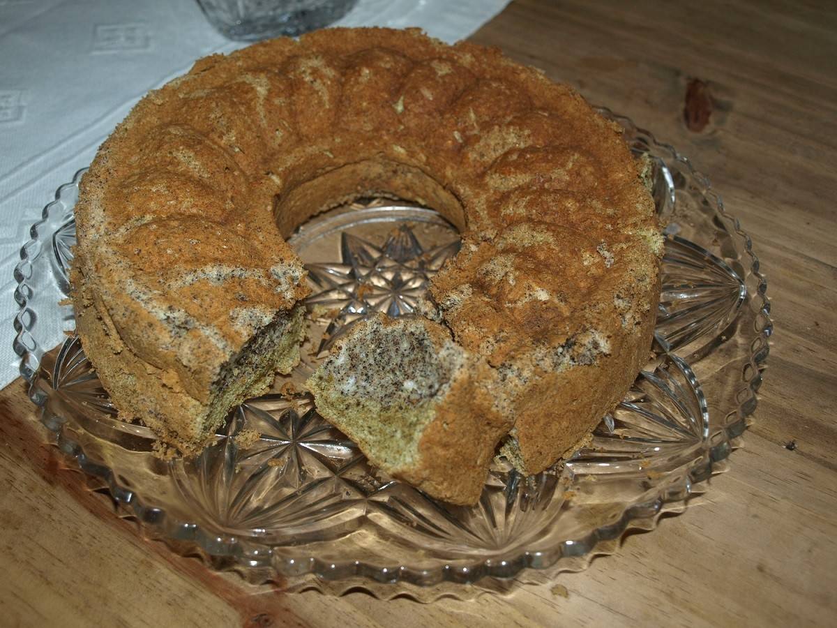 Kürbiskern-Mohn-Kranzkuchen