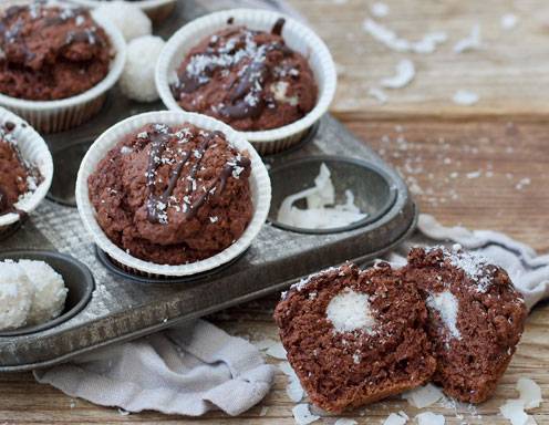 Schoko-Kokos-Muffins mit Kokoskern Rezept