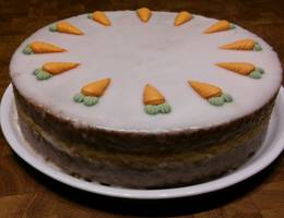 Karottentorte mit Marzipancreme Karottentorte mit Marzipancreme
