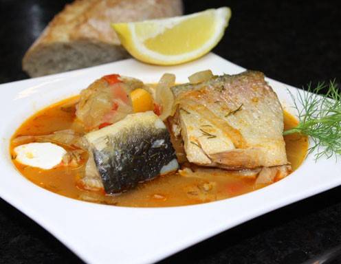 Halászlé (Ungarische Fischsuppe) Rezept - ichkoche.at Halászlé (Ungarische Fischsuppe) Rezept - ichkoche.at