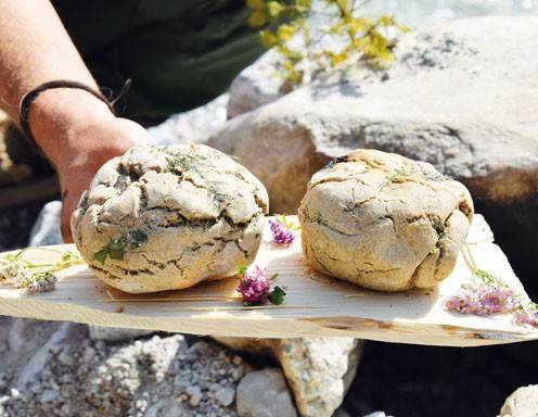 Wildkräuter-Brötchen