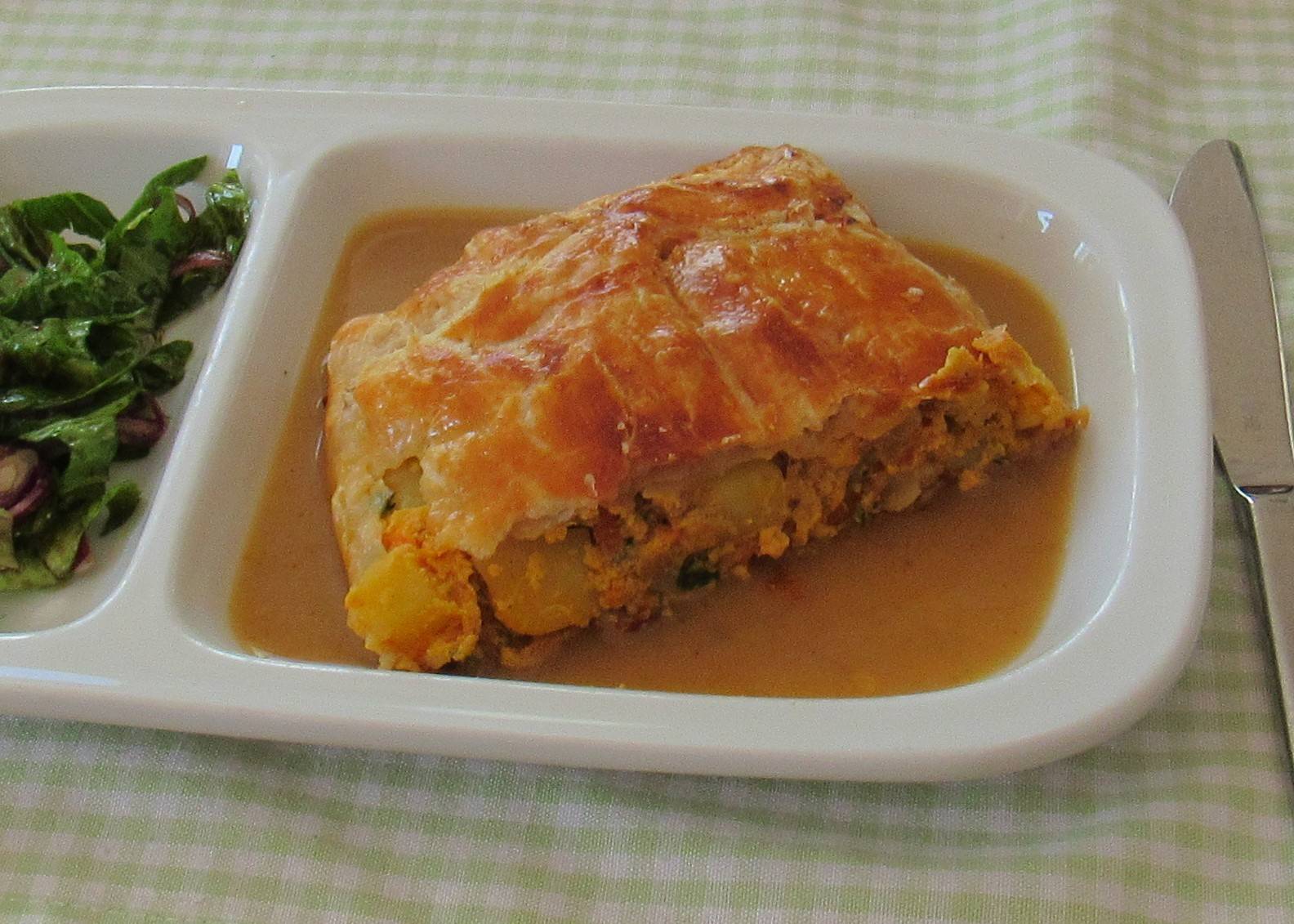 Erdäpfel-Kräuter-Strudel Rezept - ichkoche.at Erdäpfel-Kräuter-Strudel Rezept - ichkoche.at