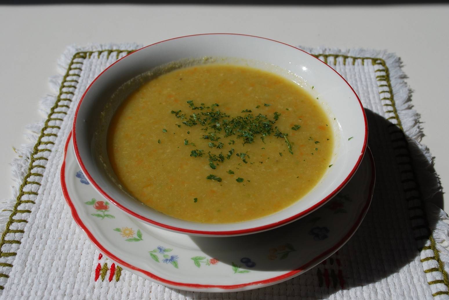 Frühlingssuppe Rezept - ichkoche.de Frühlingssuppe Rezept - ichkoche.de