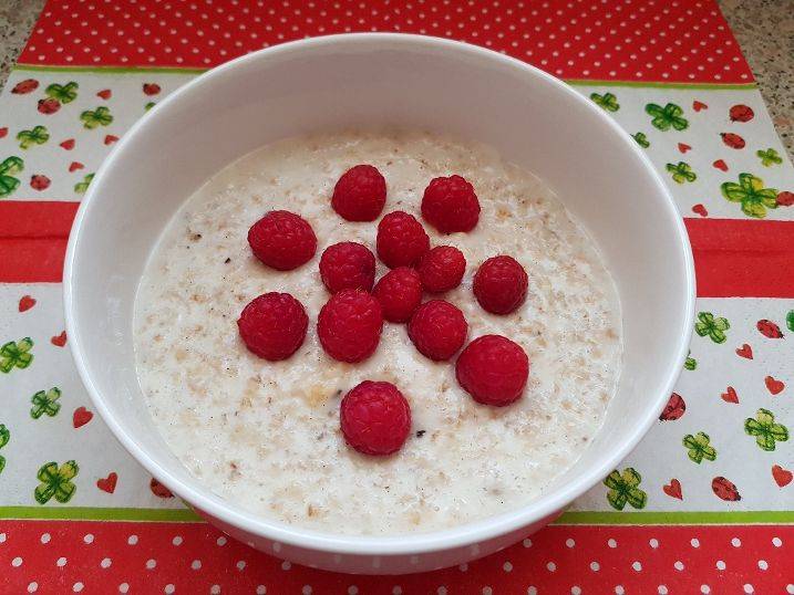 Himbeer Vanille Porridge Rezept - ichkoche.de