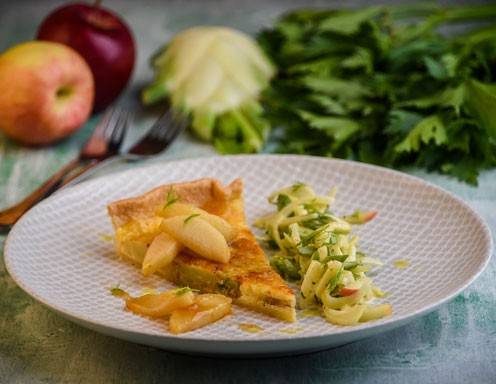 Fencheltarte mit Apfel-Fenchelsalat Rezept - ichkoche.de