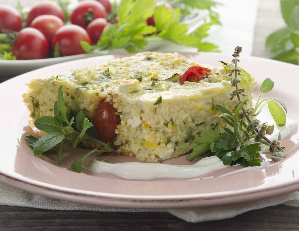 Goldhirse-Auflauf mit Kräutern und Feta Goldhirse-Auflauf mit Kräutern und Feta