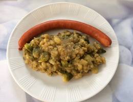 Eintopf mit Kohlsprossen und Würstel Eintopf mit Kohlsprossen und Würstel