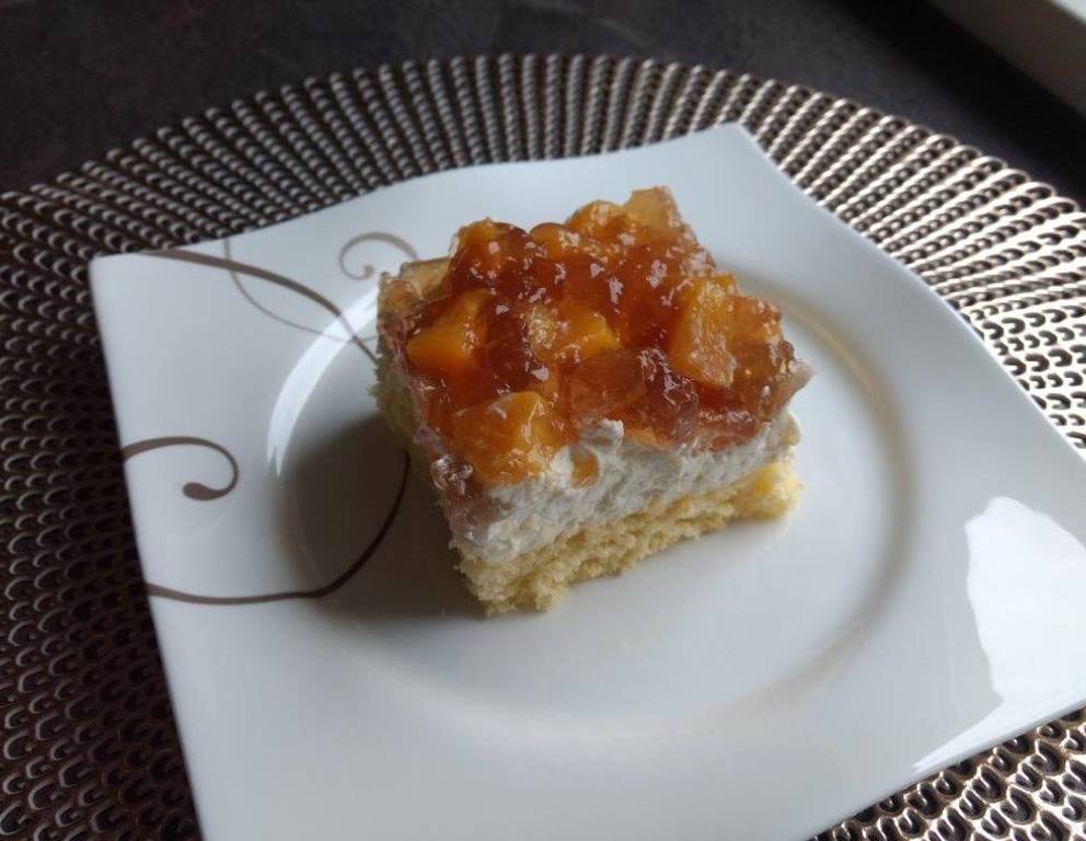 Pfirsicheistee-Mascarponeschnitten Pfirsicheistee-Mascarponeschnitten