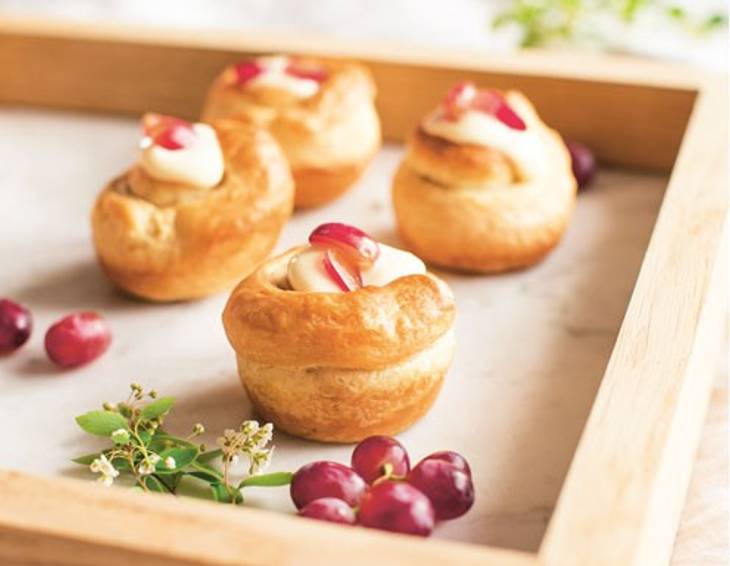 Cruffins mit Holunderblütencreme Cruffins mit Holunderblütencreme