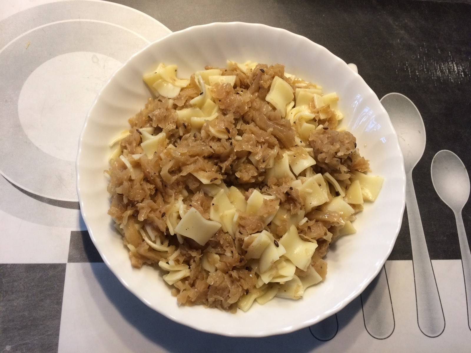 Krautfleckerln Rezept - ichkoche.de Krautfleckerln Rezept - ichkoche.de