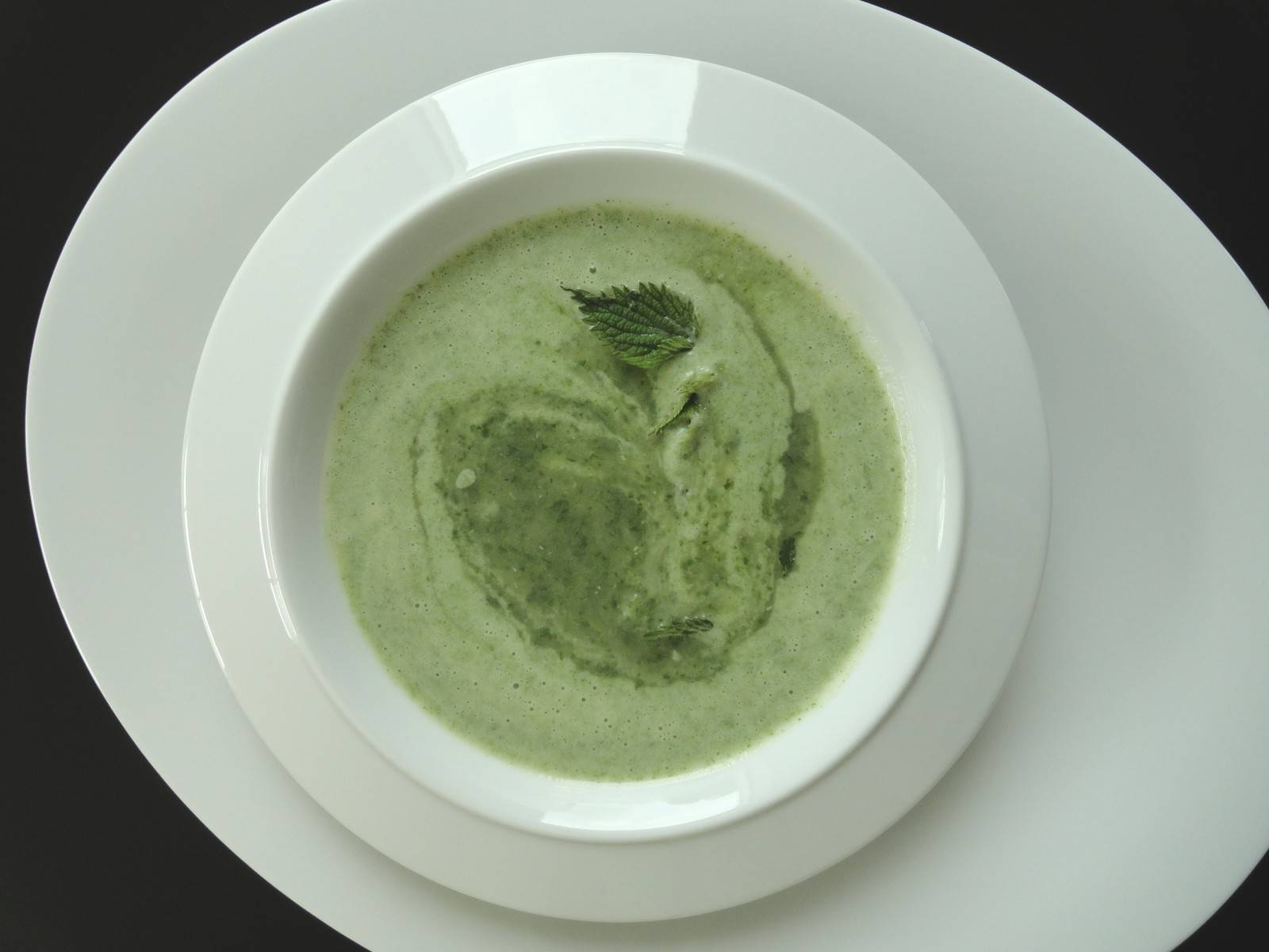 Brennnesselsuppe Rezept - ichkoche.ch Brennnesselsuppe Rezept - ichkoche.ch