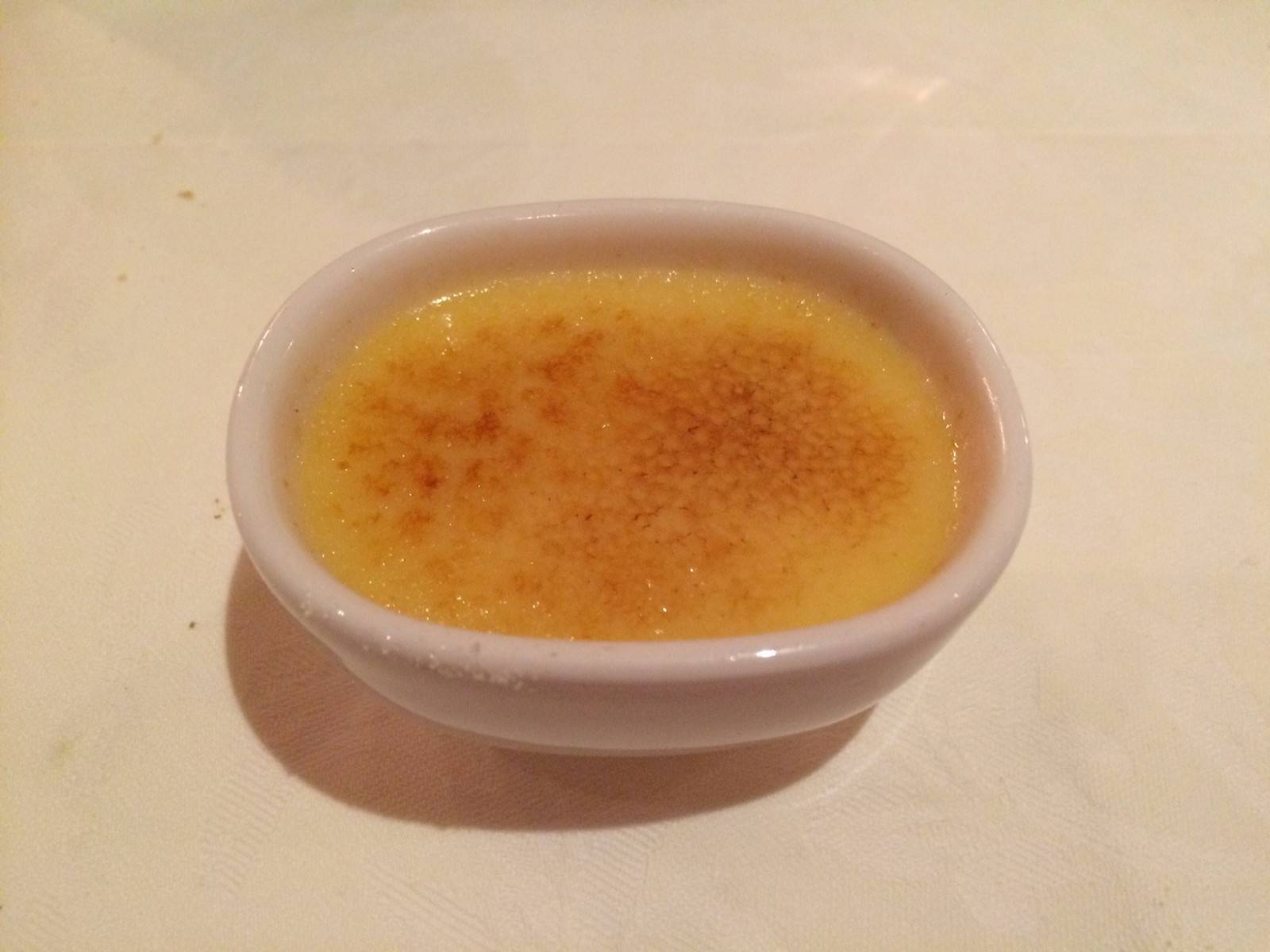 Crème brûlée mit Zitronengras