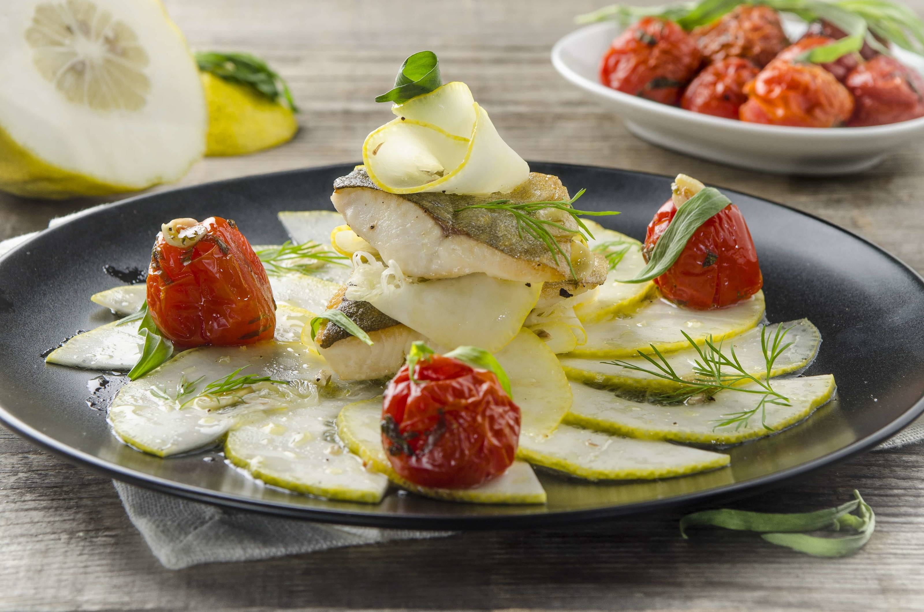 Cedro-Carpaccio mit Seesaibling und Kirschtomaten Rezept