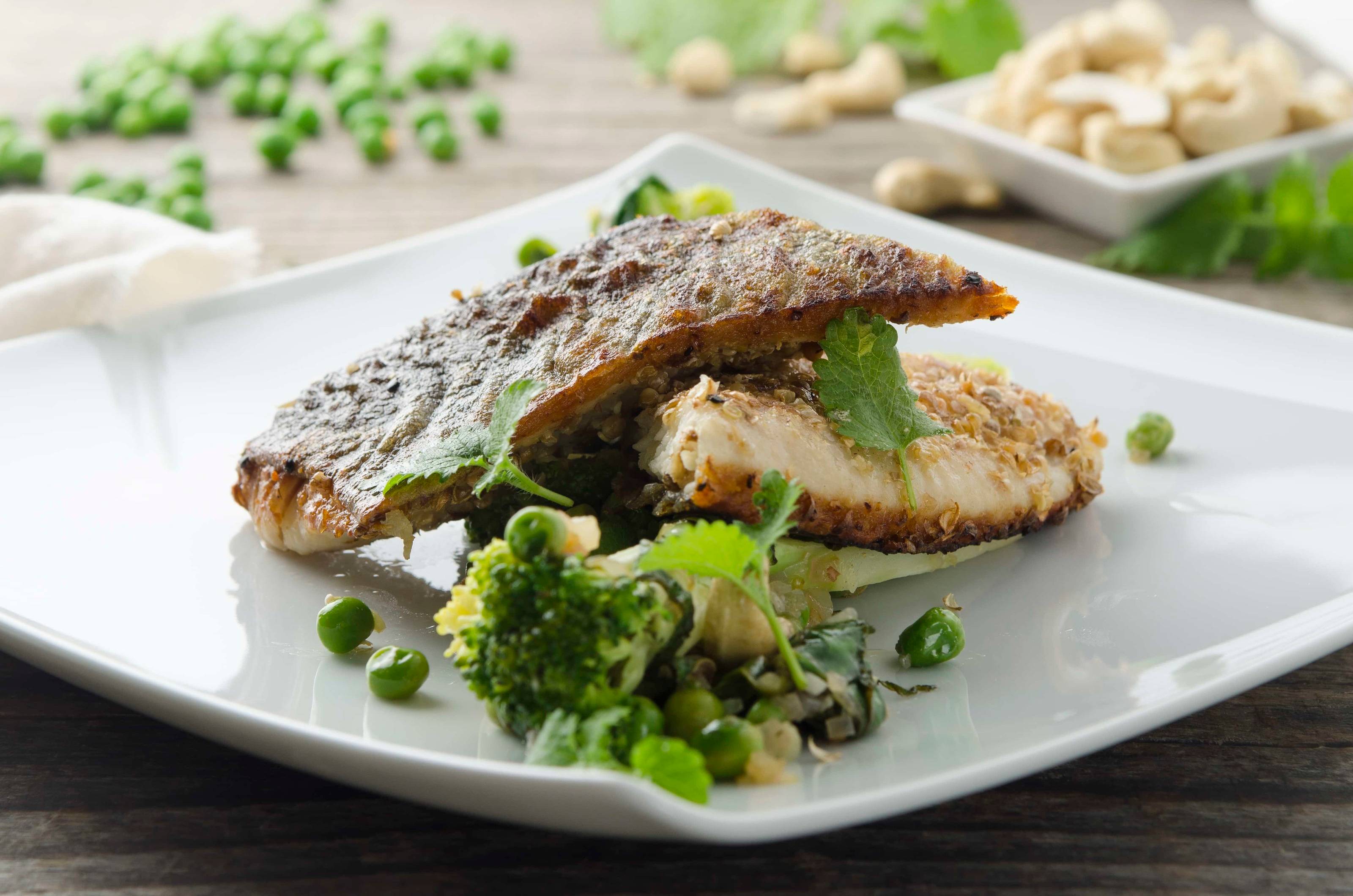 Knuspriges Seesaiblingsfilet mit Stängelkohl-Gemüse