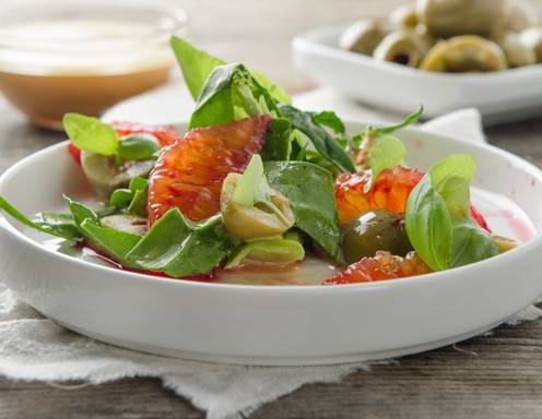 Puntarelle mit Blutorangen Sardellen und Oliven Rezept