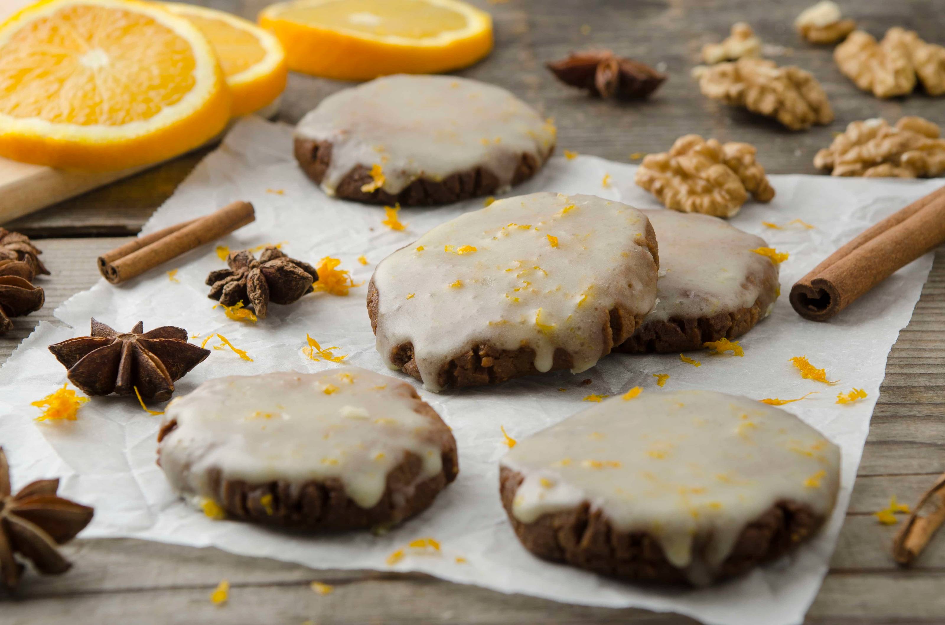 Roggen-Vollkornkekse mit Orangenglasur Rezept