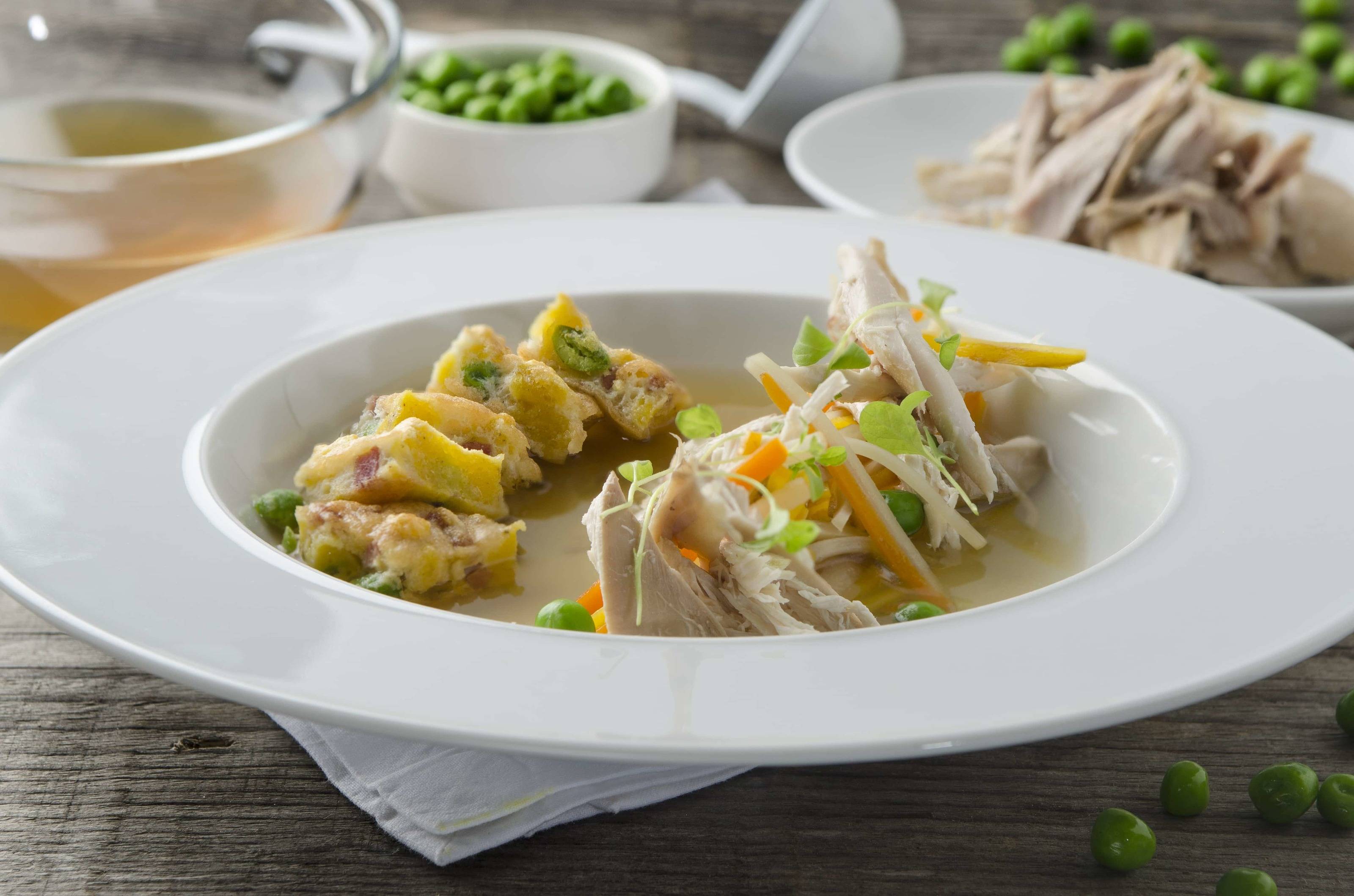 Consommé vom Mini-Gockel mit Kaiserschöberl Rezept
