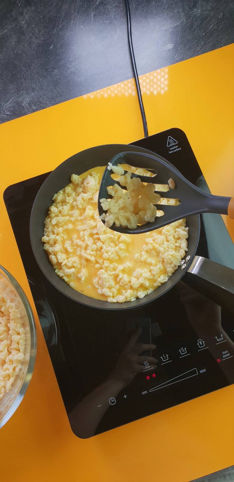 ... löffeln & servieren mit dem Kartoffelstampfer-Alleskönner!