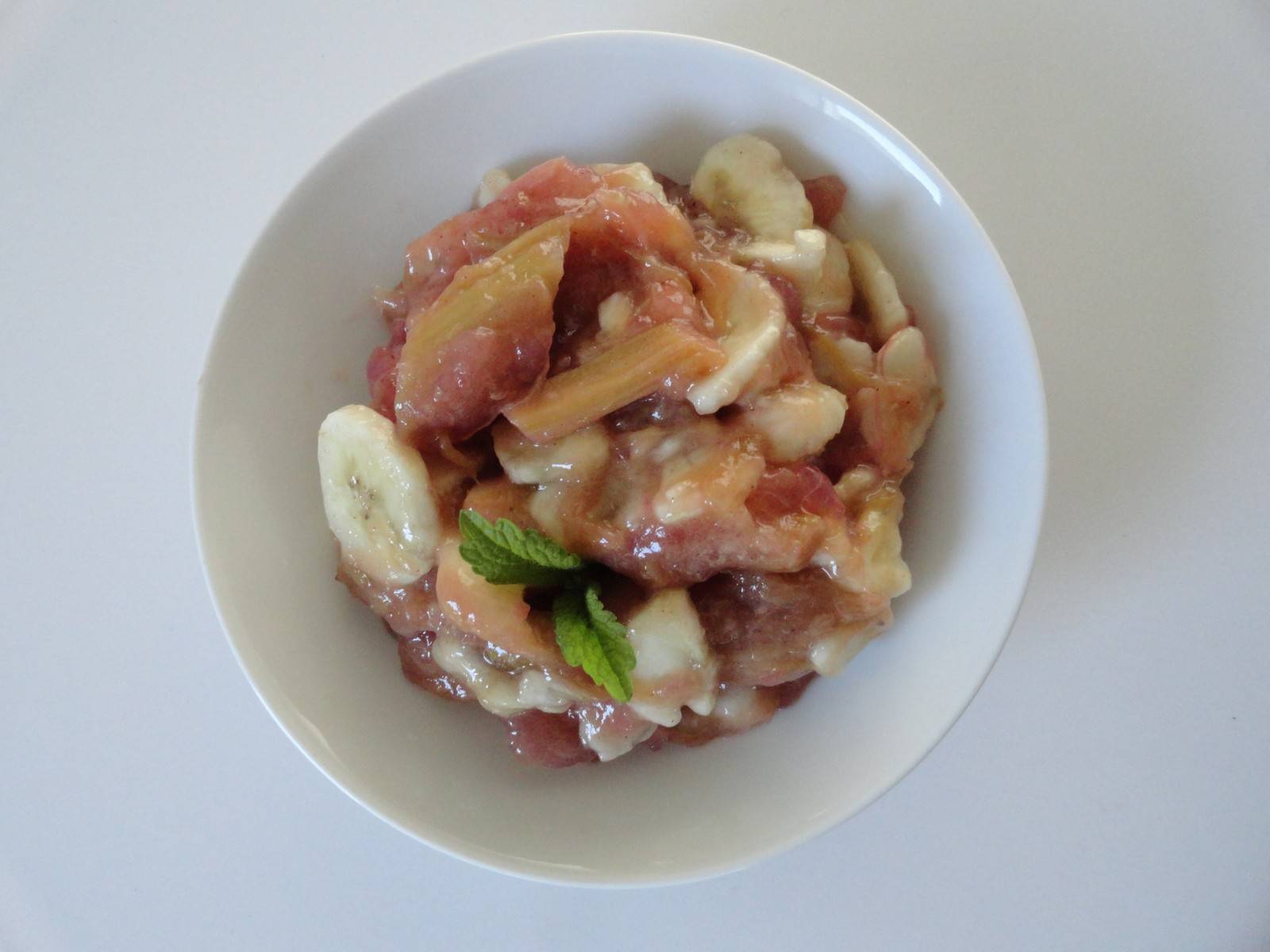 Rhabarbergrütze Rezept - ichkoche.de Rhabarbergrütze Rezept - ichkoche.de