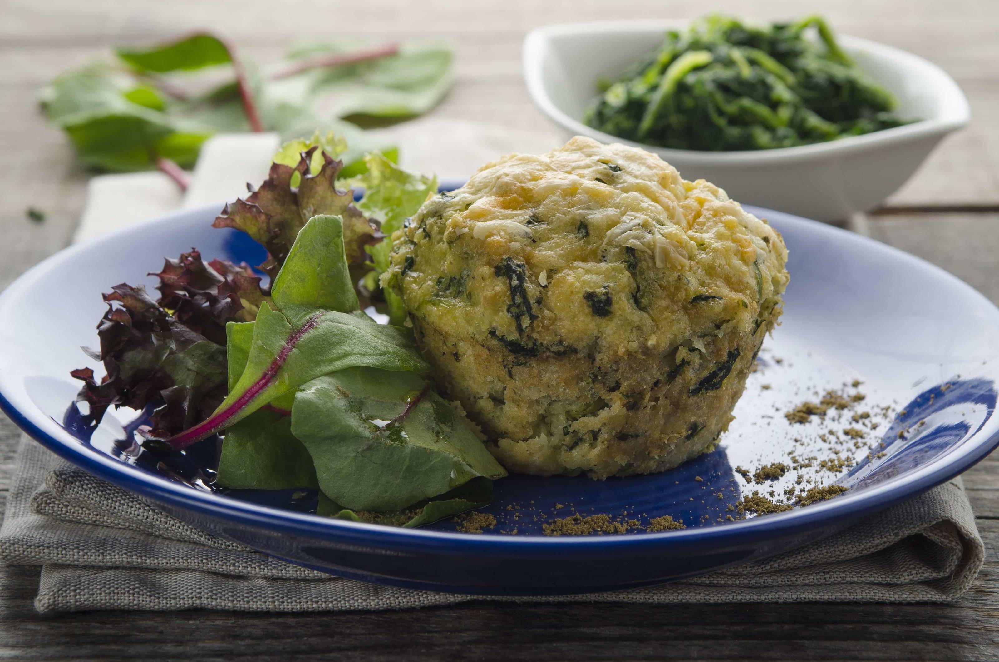 Hirse-Muffins mit Blattspinat und Bergkäse Rezept